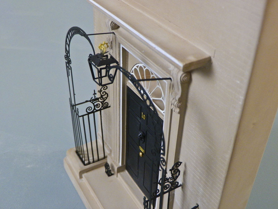 Purchase 10 Downing Street Doorway Model, hand made in British Plaster by The Moderns Souvenir Company 