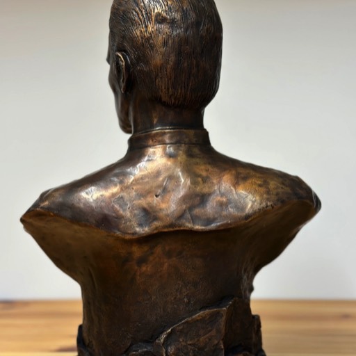 Fridtjof Nansen Blassic Bronze Sculpture Back