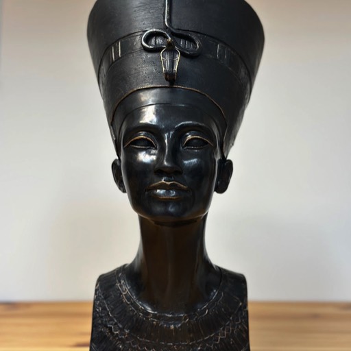 Nefertiti Poured Marble Sculpture Back