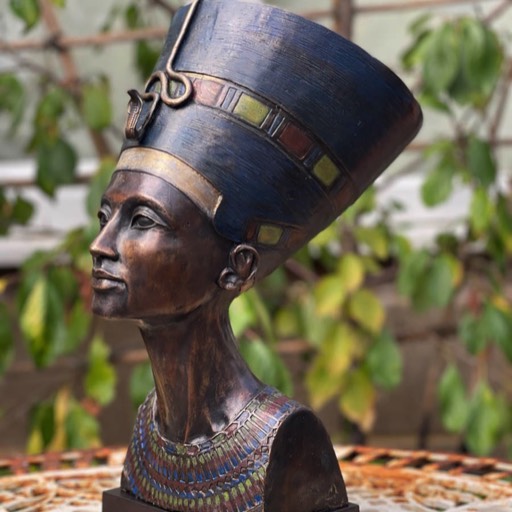 Nefertiti Coloured Bronze Sculpture Right Angle