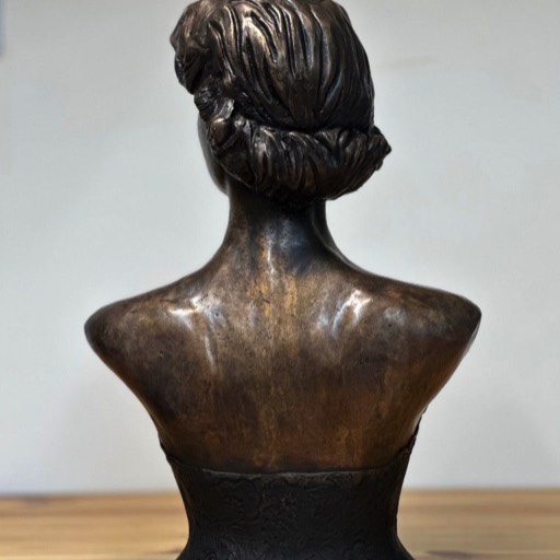 Queen Elizabeth II Classic Bronze Sculpture Back